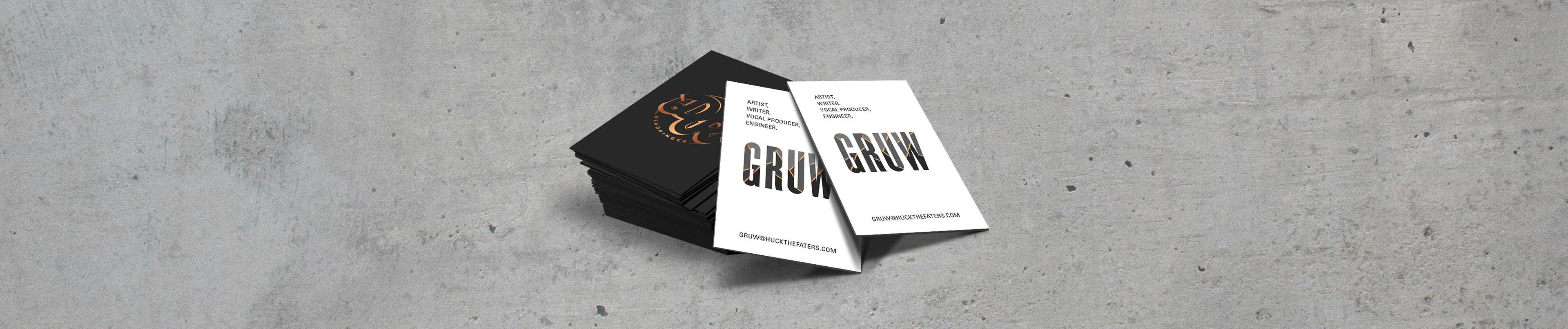Business card design using Gruw&#8217;s logo